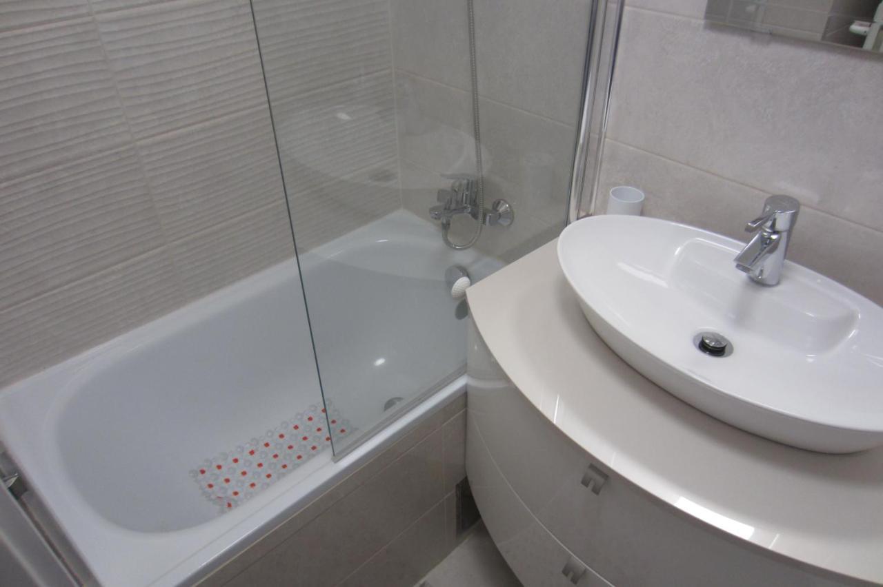 Apartman Valinor Miholascica Екстериор снимка