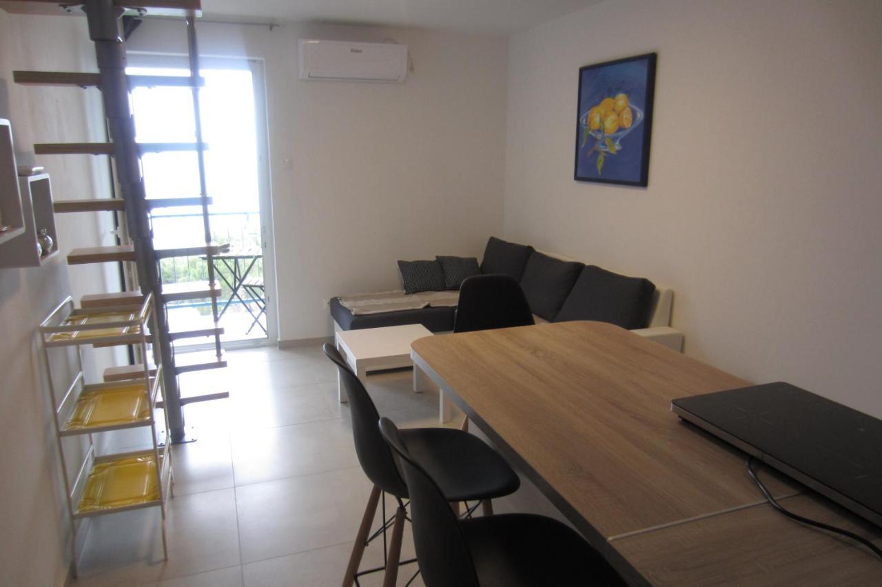 Apartman Valinor Miholascica Екстериор снимка