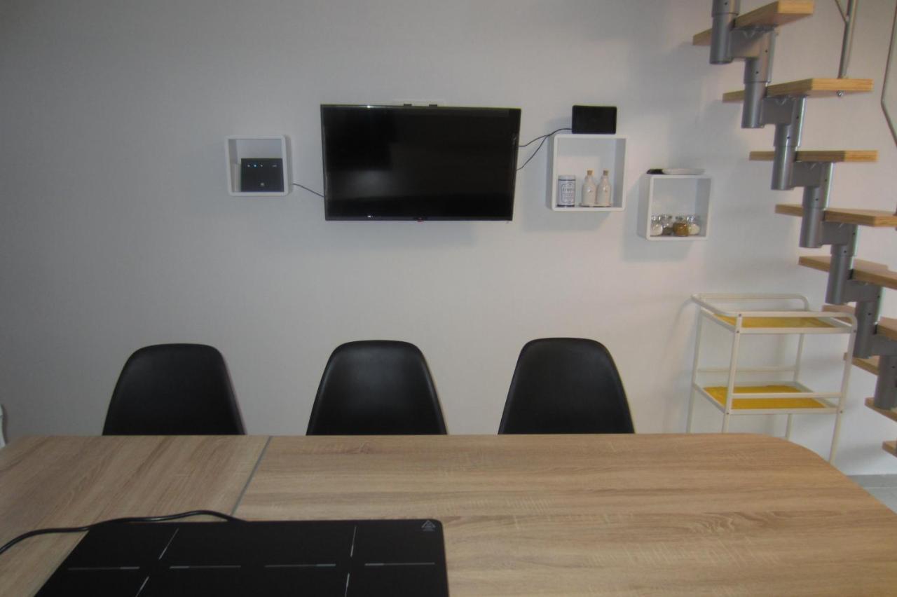 Apartman Valinor Miholascica Екстериор снимка