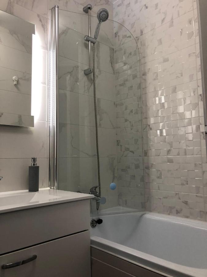 Apartman Valinor Miholascica Екстериор снимка