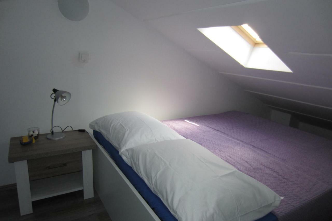 Apartman Valinor Miholascica Екстериор снимка